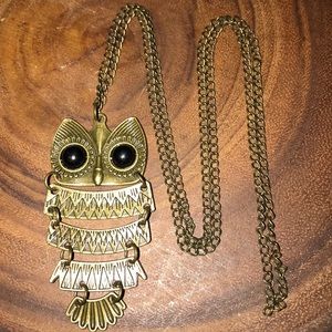 Beautiful NWOT Owl Necklace